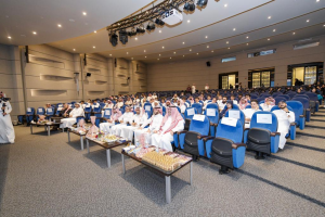 Female Students of Tourism and Hotel Management Organize an Excellent Activity Entitled: ‘My Experience’ in the Makkah Chamber